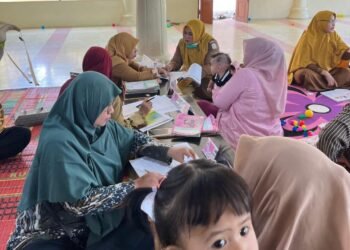 Mahasiswa KPM UIN Sultanah Nahrasiyah Turut Meriahkan Pesta pernikahan Warga di Gampong Blang Uyok 46 Mahasiswa KPM turut membantu kegiatan posyandu balita melalui penimbangan berat badan, pengukuran tinggi badan, dan pemantauan tumbuh kembang anak.