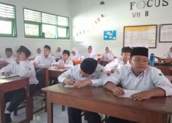 Kelas 7F MTsN 6 Bantul Laksanakan Penilaian Sumatif Mata Pelajaran Akidah Akhlak 57 lasri 2026 1 69802608ed641513e3482d32