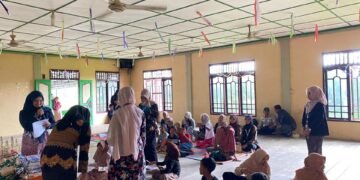 Mahasiswa KKN-PPM Unimal Kelompok 41 Menggelar Kegiatan Perlombaan Anak-anak di Desa Keude Blang Mee Pulo Klat Kecamatan Samudera. Sumber: Dok.Mahasiswa KKN-PPM Unimal 41