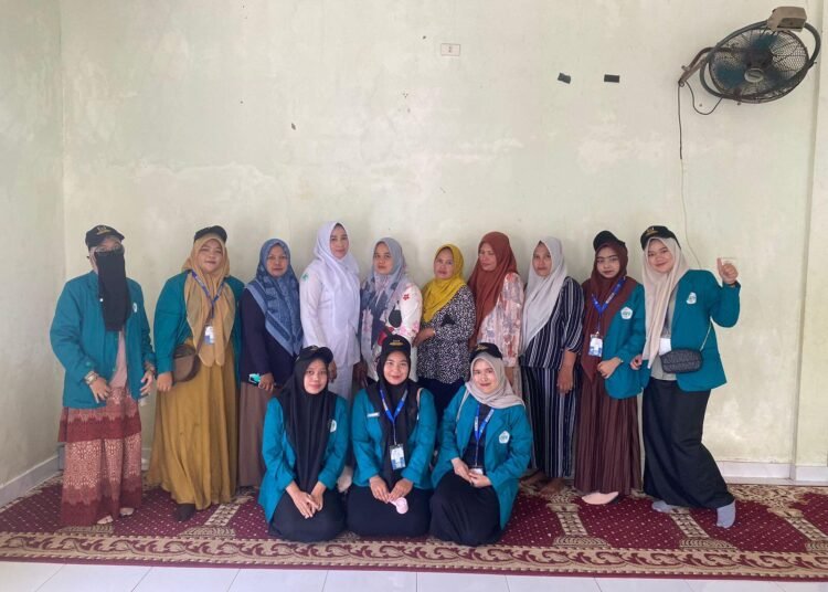 Kolaborasi Mahasiswa dan Kader Desa: KPM Mandiri Pidie Jaya Kelompok 81 Sukseskan Posyandu 46 pos 14