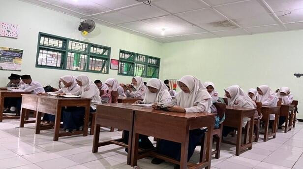 Mengawali Hari dengan Al-Qur’an: Semangat Tadarus Siswa MTsN 9 Bantul di Ramadan 1447 H 46 tadarus