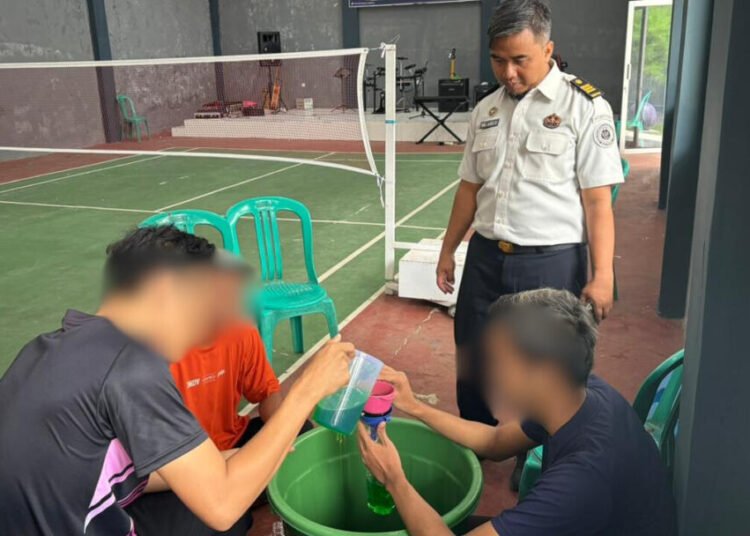 Semangat Produktif Ramadhan 1447 H, WBP Rutan Bengkulu Kemas Sabun 46 26bd41b1 93fe 4dc2 b2e6 e49082bc8089