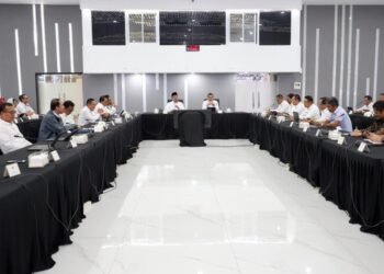 Meski Ada Kebijakan WFA, Menteri Nusron Pastikan Kantor Pertanahan Tetap Layani Masyarakat 46 356135fa c8b3 47c1 a48c 64a93dd57c33 1