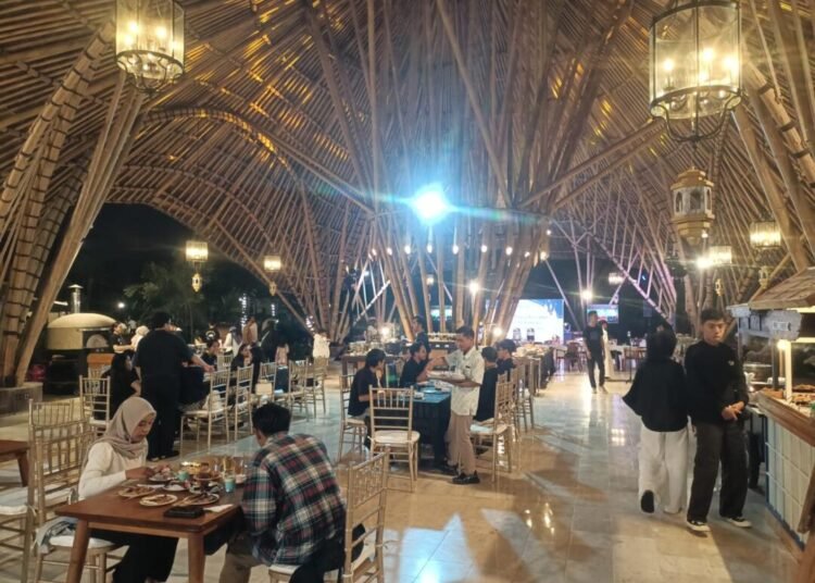 The Kharma Villas Sajikan Iftar Ramadan Bertema “Ramadan Kareem” di Suasana Vila Asri 46 Bale Agung Secluded Restaurant The Kharma Villas tempat diadakannya Venue Iftar Ramadan 2026 (Yusuf)