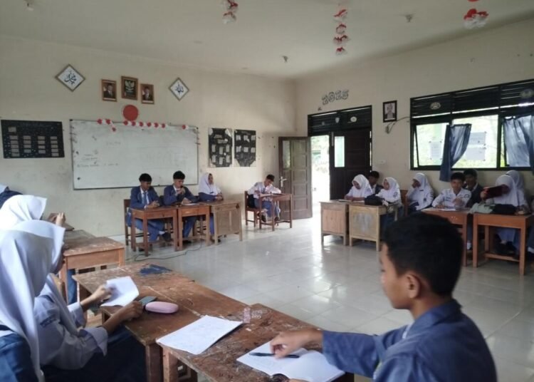 Suasana Rapat Reses I Tahun Sidang 2026 MPK MAN 1 OKUS