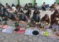 Balutan Busana Jawa, Siswa Kelas 8F Matsanaba Praktik SBK Membuat Bunga Teratai dari Bawang Bombai 49 Matsanaba