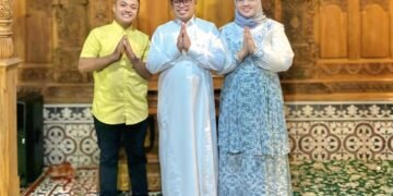 Alan Maulana Saputra saat bersilaturahmi dan berdiskusi bersama Gus Nung dan Bunda Hindun Anisah.