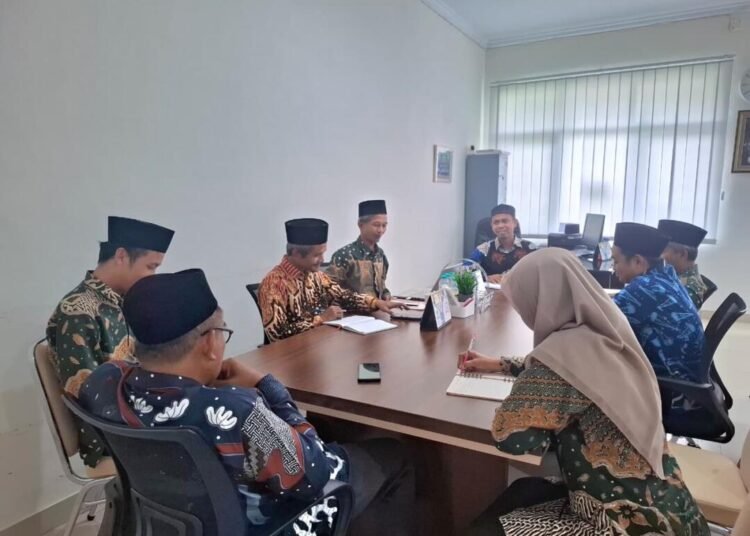 Ritme Ramadan Dievaluasi, Kepala Madrasah Pastikan Ibadah Berjalan Tertib dan Bermakna di MAN 4 Bantul 46 WhatsApp Image 2026 02 27 at 10.29.12 1