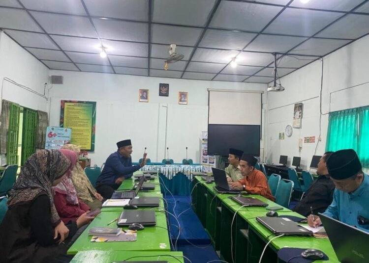 Matangkan Aksi Sosial Ramadan, MTsN 6 Bantul Gelar Rapat Matsanaba Berbagi Takjil 46 WhatsApp Image 2026 02 27 at 12.08.07