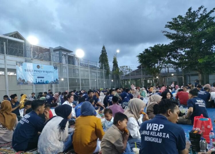 Lapas Bengkulu, Buka Puasa Bersama, Warga Binaan Pemasyarakatan, Ramadan di Lapas, Pembinaan Narapidana, Kunjungan Keluarga WBP, Lapas Kelas IIA Bengkulu, Pemasyarakatan