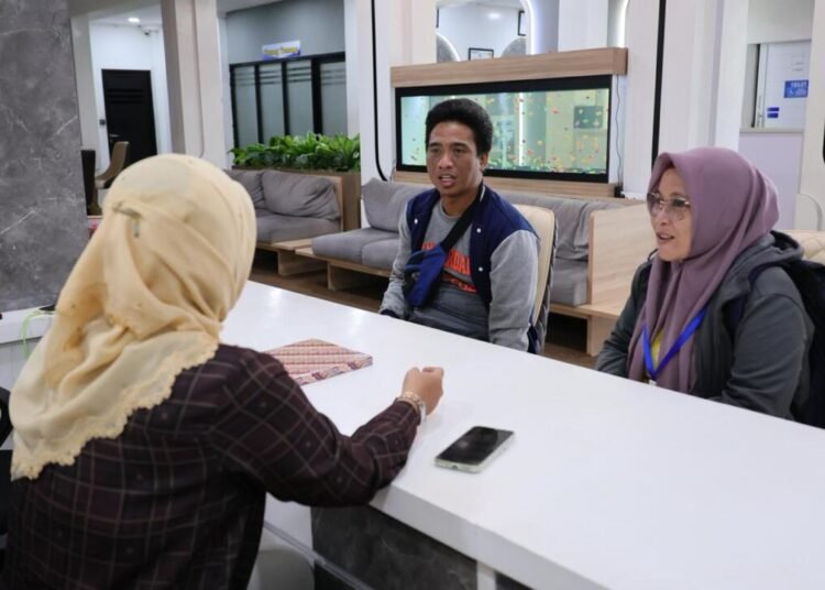 Layanan Pertanahan Tetap Buka di Hari Libur, Masyarakat Akui Pengalaman Pelayanan Terbaik 46 WhatsApp Image 2026 03 15 at 14.12.19