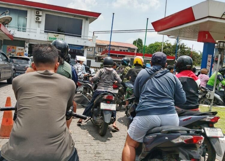 Antrian BBM di Medan