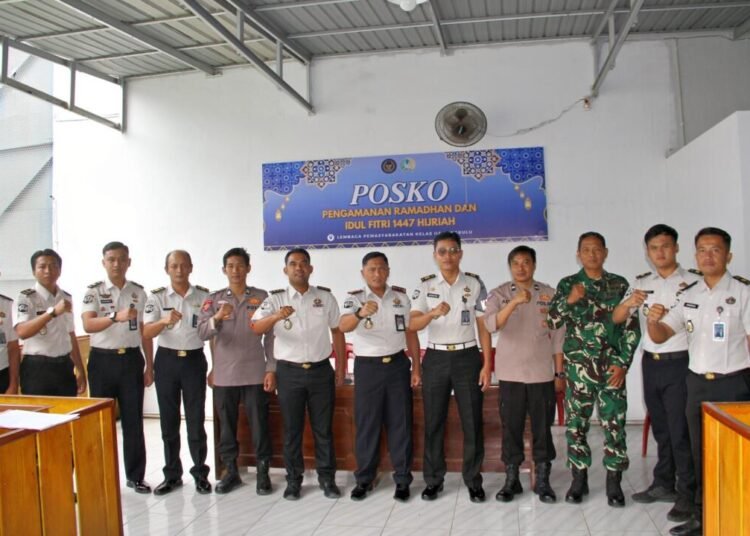 Sinergi TNI–Polri Amankan Lapas Bengkulu Jelang Idul Fitri 1447 H 46 Lapas Bengkulu, TNI Polri, Pengamanan Lapas, Idul Fitri 1447 H, Ramadan 2026, Kalapas Bengkulu, Sinergi Aparat, Kamtibmas Lapas, Kunjungan WBP, Pemasyarakatan