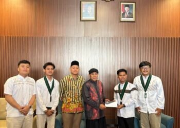 Silaturahmi HMI Cabang Kabupaten Bandung bersama DKM Masjid Raya Al-Jabbar dalam mendorong penguatan peran masjid sebagai pusat dakwah, pendidikan, dan kesejahteraan sosial menuju Masjid Civil Society.