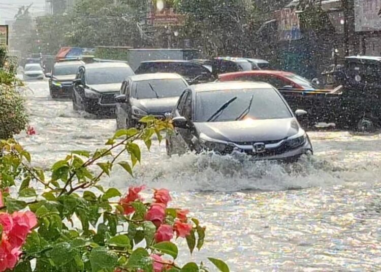Waspada Cuaca Ekstrem di Kota Kediri: Hujan Lebat hingga Angin Puting Beliung Diprediksi Terjang 31 Maret–4 April 46 WhatsApp Image 2026 03 30 at 19.12.01 1