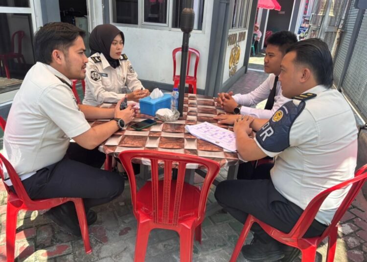 Perkuat Pengawasan dan Kinerja, Kepala KPR Rutan Bengkulu Pimpin Rapat Internal Bersama Staf 46 WhatsApp Image 2026 03 31 at 11.57.53