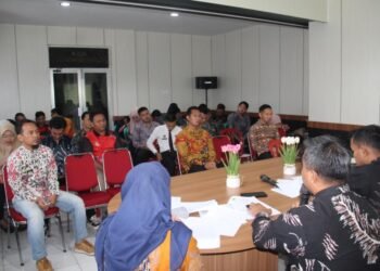 af706df9 7d18 4a3d b7c3 5c962e619621