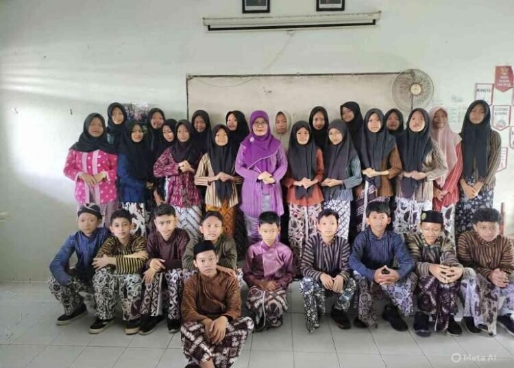 Kamis Pon, MTsN 4 Bantul Lestarikan Budaya 46 berita lestarikan budaya jawa 69840aa5ed6415694171e072