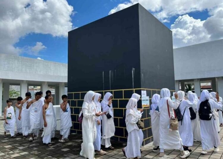Manasik Haji Sejak Dini, Siswa Kelas VIII MTs Negeri 4 Bantul Antusias Ikuti Latihan di Pusdiklat Haji Tamanan 46 manasik 6996b018ed64157dad5e1e52