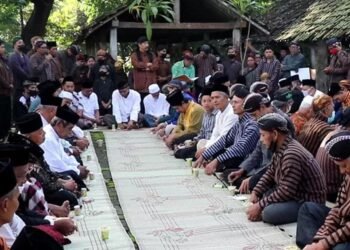 foto by: https://sonobudoyo.jogjaprov.go.id/resource/uploads/img/news/thumbnail_04-Tradisi_Nyadran.jpg