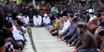 foto by: https://sonobudoyo.jogjaprov.go.id/resource/uploads/img/news/thumbnail_04-Tradisi_Nyadran.jpg