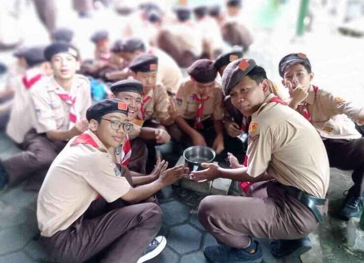 Perdana di Tahun 2026, Pramuka MTsN 4 Bantul Latih Siswa Kelas VII Masak Darurat 46 whatsapp image 2026 01 28 at 09 06 08 69796fa1ed641575c9608c12