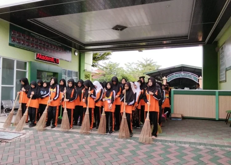 Semarak Harlah ke-48, MTsN 4 Bantul Gelar Kerja Bakti Bersih 8 Masjid Sekitar Madrasah 46 whatsapp image 2026 02 09 at 0726522026020912045920260211101543