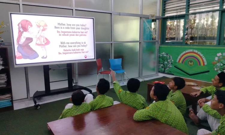 Bantuan Interactive Flat Panel (IFP) Dimanfaatkan untuk Pembelajaran SBK di MTsN 4 Bantul 46 whatsapp image 2026 02 11 at 075622 120260213113432