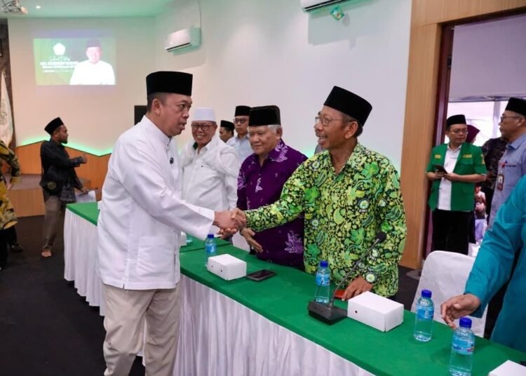 Kumpulkan Pengurus Organisasi Keagamaan Islam di NTB, Menteri Nusron Ajak Kerja Sama Selesaikan Sertipikasi Tanah Wakaf 46 29475239 0df1 4caa b41e 680528f27af3