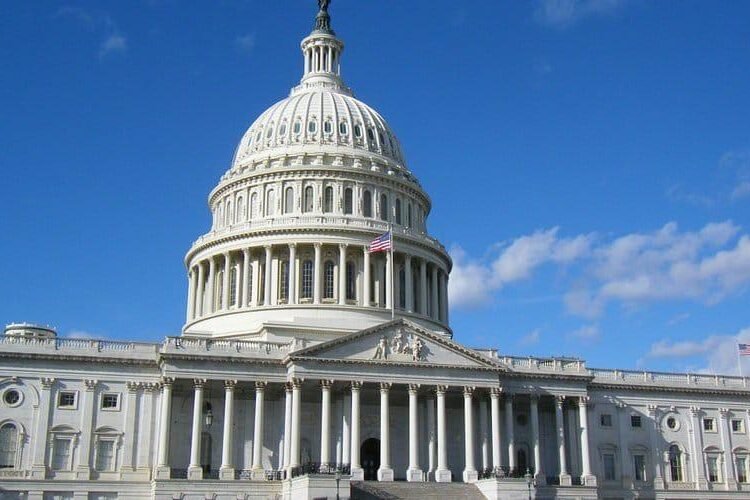 Foto Dokumentasi Gambar Capitol Hill (Washington DC) (Sumber: Tripadvisor)