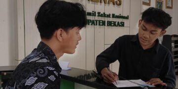 Foto mahasiswa Beasiswa Baznas Kabupaten Bekasi sedang dalam tahap pemberkasan