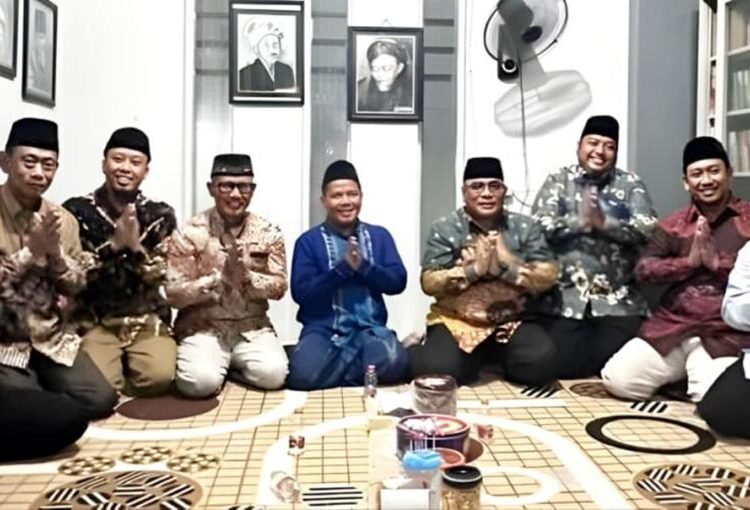 LDII Jatim Bersama Sekretaris LDII Kota Kediri Silaturahim Syawal ke Kediaman Prof. KH. M. Noor Harisudin