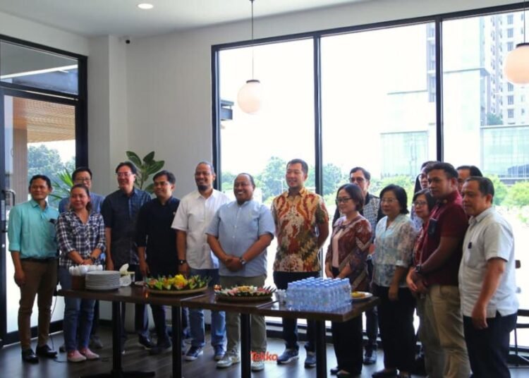 photo bersama Manajemen Tekko & Sakura Garden City