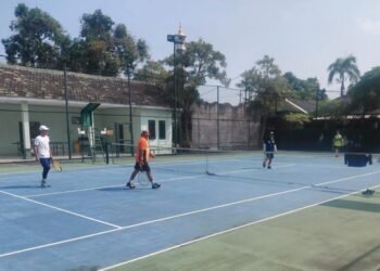 Silaturahim dan Olahraga Tenis Bersama Kodim 0809 Kediri dan Pengurus PTK