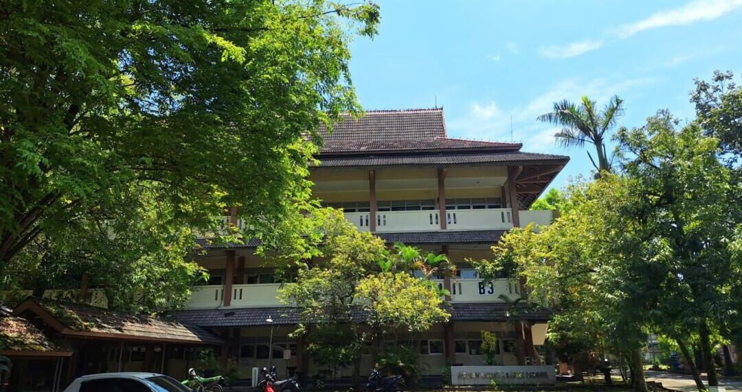 Figure 1: The B3 building at the Faculty of Languages and Arts.