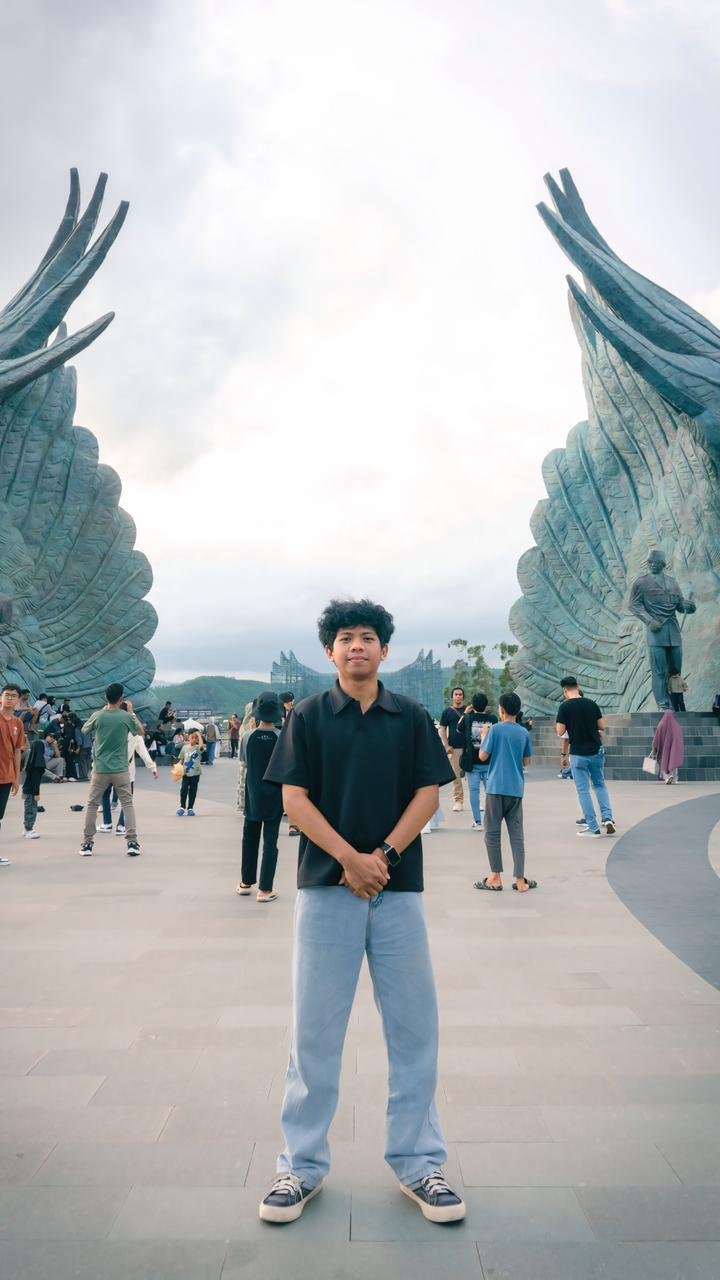 Memotret Kemegahan IKN : Mahakarya Fotografi Mahasiswa POLNES Bermodal Alat biasa 50 iknn