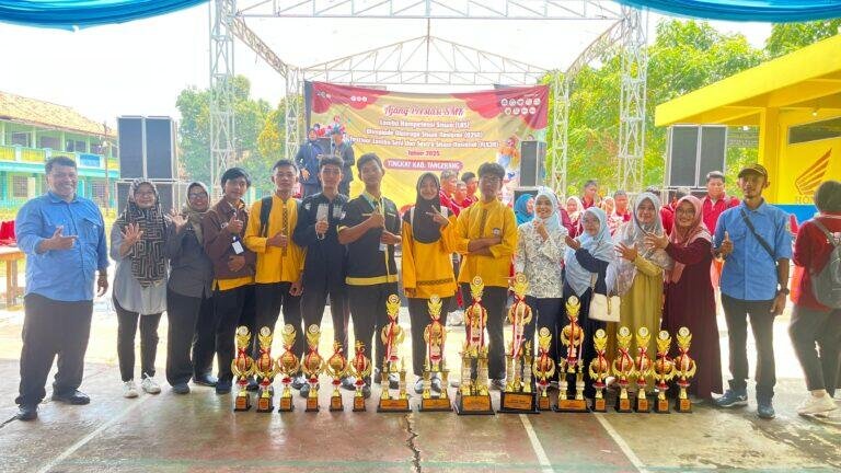 Arya syahrul mubarok Siswa SMK berprestasi 53 Arya syahrul mubarok