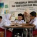 "Pendidikan Inklusi dan Kesetaraan Hak Belajar" "Setiap Anak Berhak Belajar" "Setiap Anak Berhak Berprestasi"
