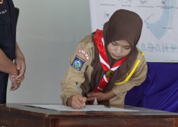 Kader Muda Bergerak: Anggota Saka POM Wilayah Bima Siap Jadi Agen Edukasi Bahaya Penyalahgunaan Obat 50 Anggota Saka POM Bima Jadi Agen Edukasi Pencegahan Penyalahgunaan Obat