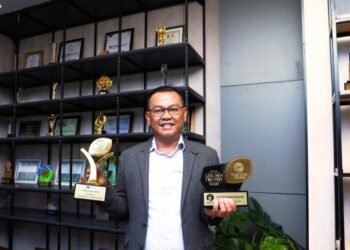 CEO WIKA Beton Borong Penghargaan CSR 2026