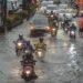 Krisis Ekologis dan Kegagalan Psikologis. Mengapa Kesadaran Tidak Selalu Berujung pada Tindakan? 54 Suasana banjir yang terjadi di Ibukota Jakarta setiap musim hujan datang.