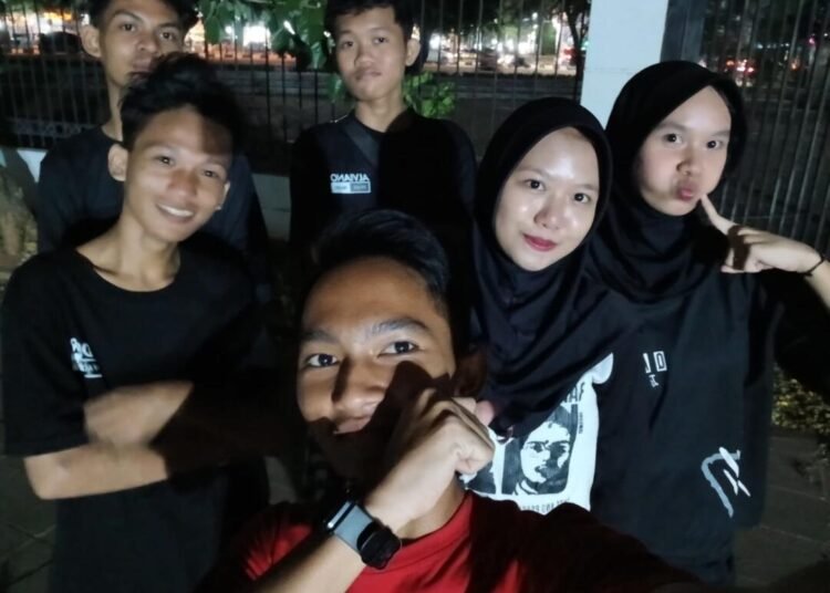 Band Sekolah FFAD Rilis Lagu Kedua, “Segenap Cintaku Padamu”, Siap Melangkah ke Panggung Lebih Besar 46 Dokumentasi foto band muda FFAD (Sumber: dock pribadi)