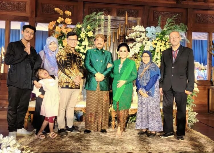 Muhammad Raynan Rizky Akbar dan Hadi Tjahjanto (Ex-Menkopolhukam RI)