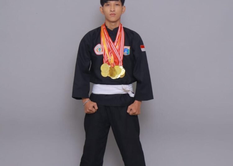 Kisah Reza Fadilah: Dari Matras Pencak Silat Nasional hingga Menjelma Jadi Monster Baru di Ring Tinju 46 IMG 20260524 WA0052