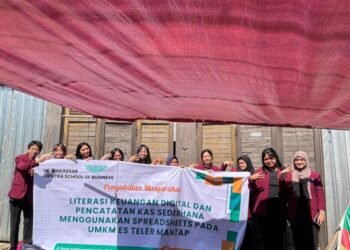 Literasi Keuangan Digital dan Pencatatan Kas Sederhana Menggunakan Spreadsheet pada UMKM Es Teler Mantap 46 IMG 20260525 WA0046
