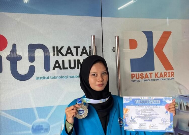 Dari Kampus ke Panggung Nasional: Siti Nova Chusnul Khotimah Mahasiswi PGSD Ini Sabet Medali Tingkat Nasional di Malang Edu Fest 46 IMG 20260525 WA0049