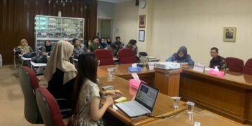 PT Sanbe Farma Unit II Bersama Mahasiswi Pendidikan Masyarakat UPI Perkuat Budaya Kerja dan Mutu Operator Service melalui Pelatihan GMP, GDP, dan 5R 56 Foto dokumentasi pelatihan GDP, GMP, dan 5R di PT Sanbe Farma Unit 2 (Sumber: Dokumentasi Panitia Acara)