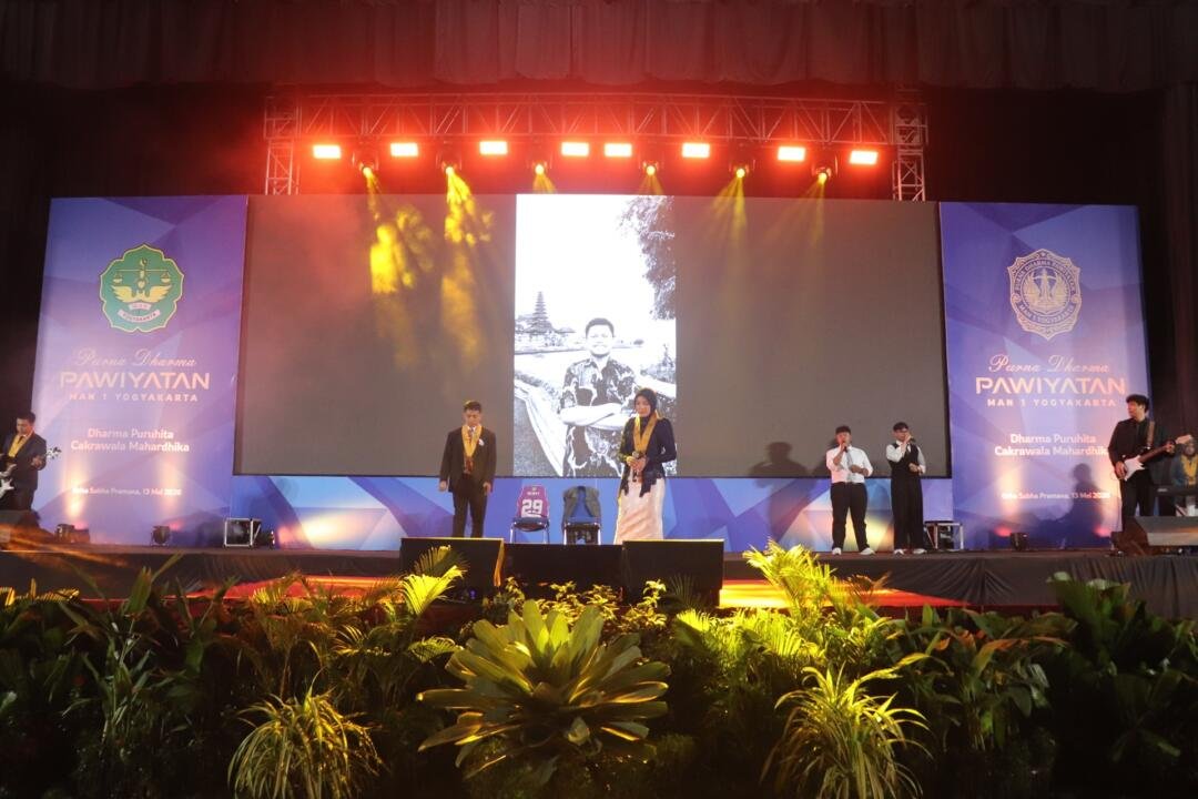 Purna Dharma Pawiyatan MAN 1 Yogyakarta Penuh Haru, Renvy dan Labib Dikenang 48 IMG 1119