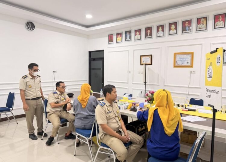 Medical Check Up (MCU) sebagai bentuk kepedulian nyata terhadap kesehatan dan kebugaran seluruh pegawai. 46 IMG 3567