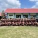 (COVER) Foto bersama siswa SMPN 1 BADAS (Sumber: Dokumentasi Pribadi)